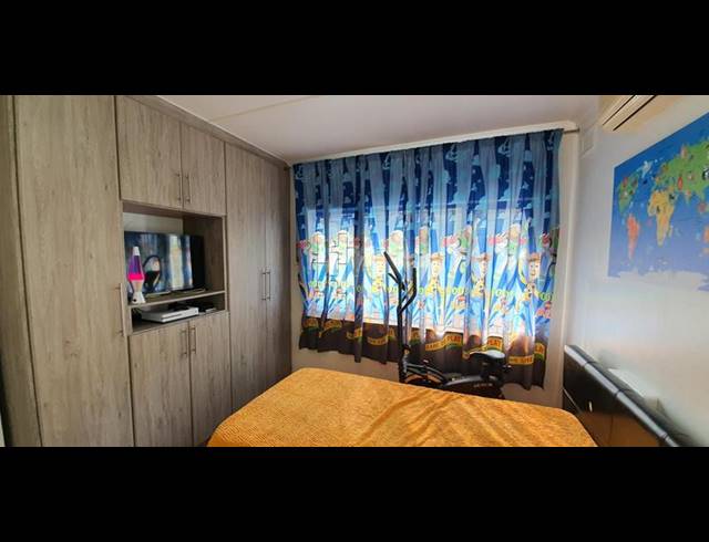 5 BEDROOM HOUSE FOR SALE IN EVEREST HEIGHTS